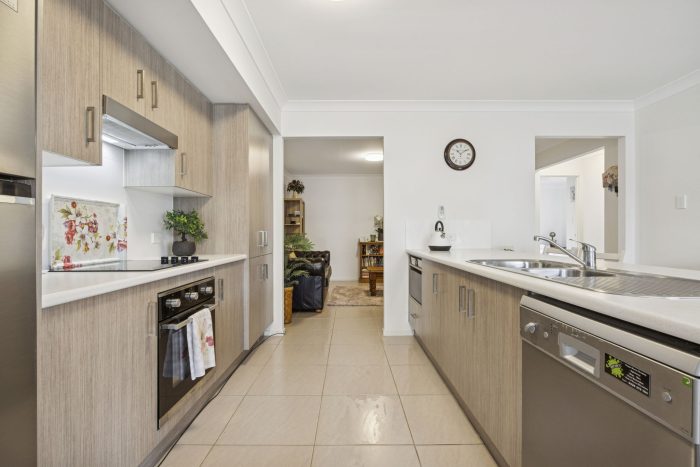 1-web-or-mls-P_22 Success St-1