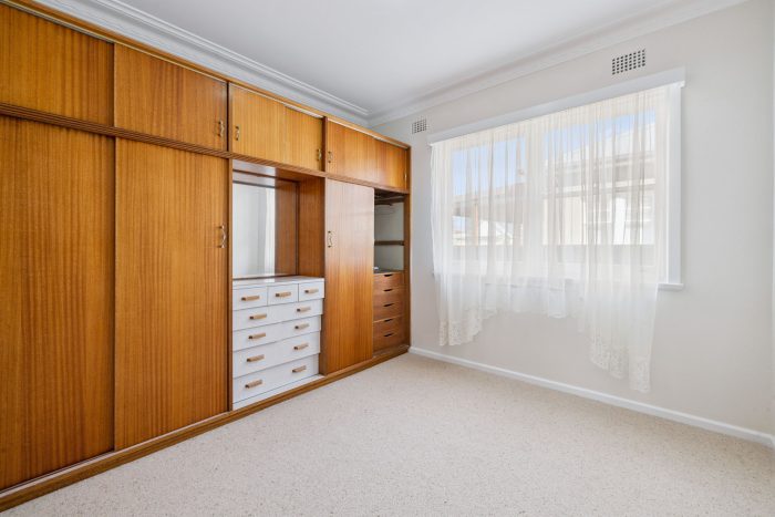 10-web-or-mls-83-Joshua-St-10