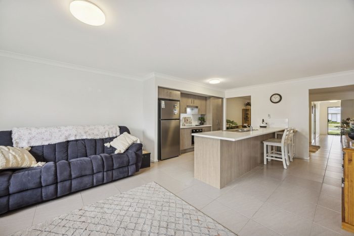 10-web-or-mls-P_22 Success St-10