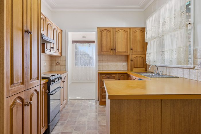 11-web-or-mls-83-Joshua-St-11