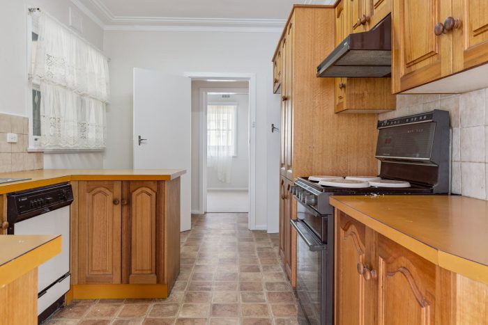 12-web-or-mls-83-Joshua-St-12