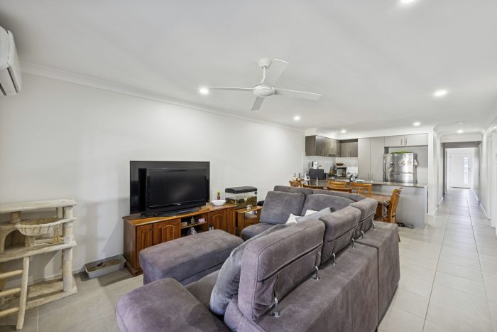 12-web-or-mls- 9 Bonneville Bvd-12