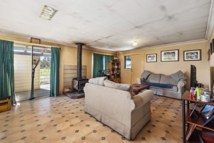 132638063__1738028333-145202-6-web-or-mls-323-Duckfield-Rd-6