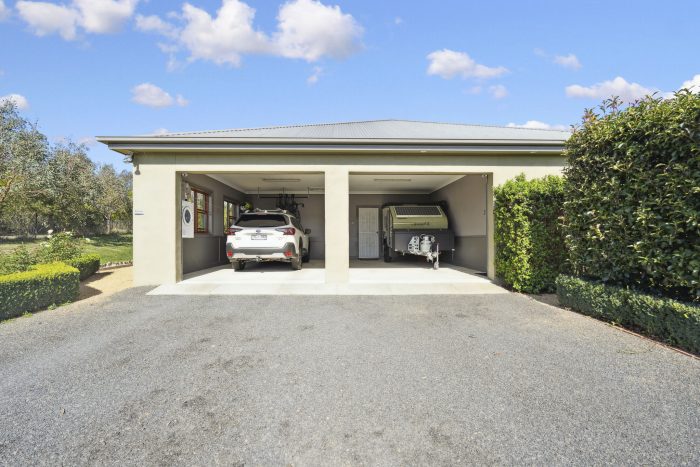 139200396__1741737679-140532-40-web-or-mls-DSC01558