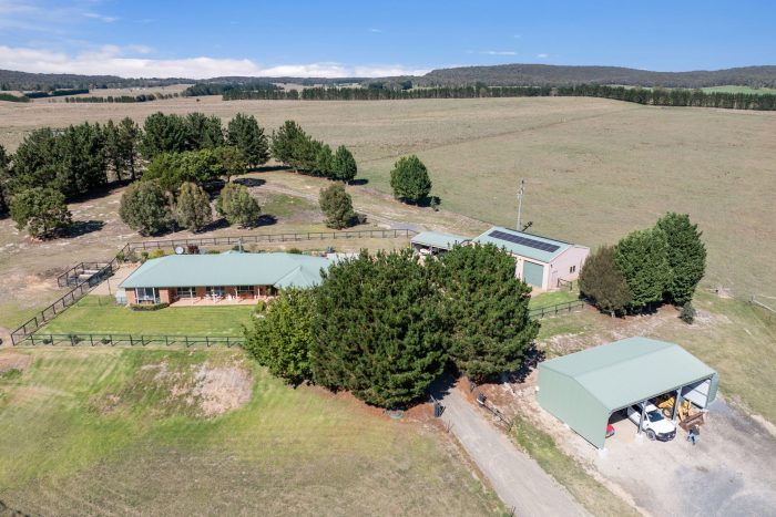 143135649__1744068873-32886-7-web-or-mls-Drone-2204-Windellama-Rd-1