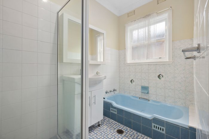 145587667__1745899304-62894-7-web-or-mls-21-Queen-St-7