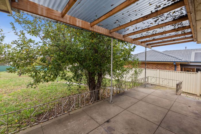 145587674__1745899310-72149-10-web-or-mls-21-Queen-St-10
