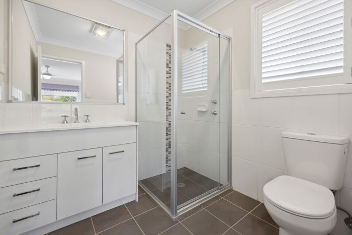 145699110__1745970274-32546-9-web-or-mls-29-Sanctuary-Dr-9