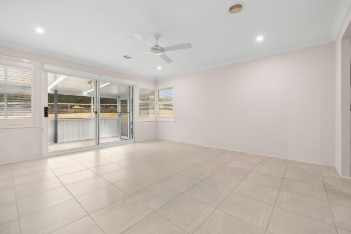 145699113__1745970276-32526-10-web-or-mls-29-Sanctuary-Dr-10