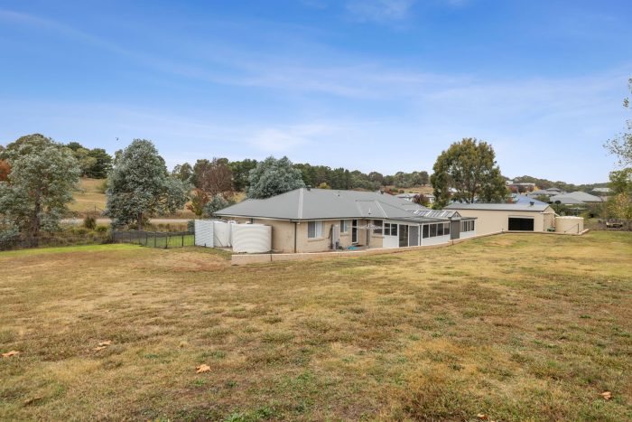 145699128__1745970284-23298-13-web-or-mls-29-Sanctuary-Dr-13