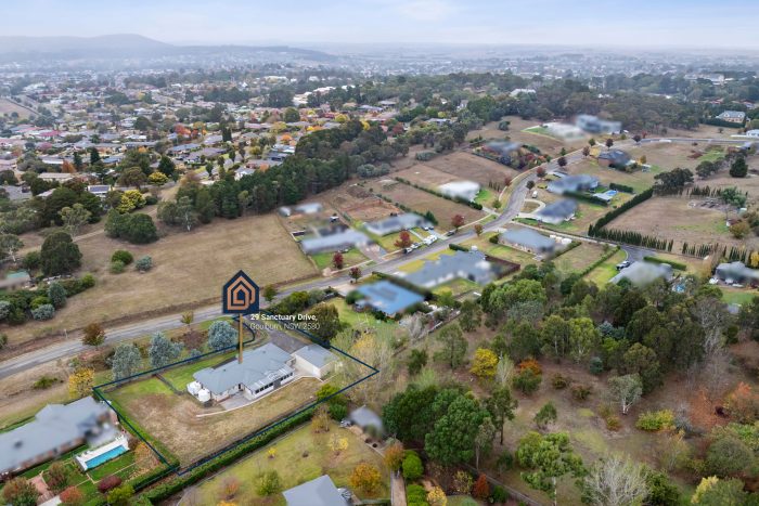 145699445__1745970320-32878-23-web-or-mls-SM-Drone-29-Sanctuary-Dr-4