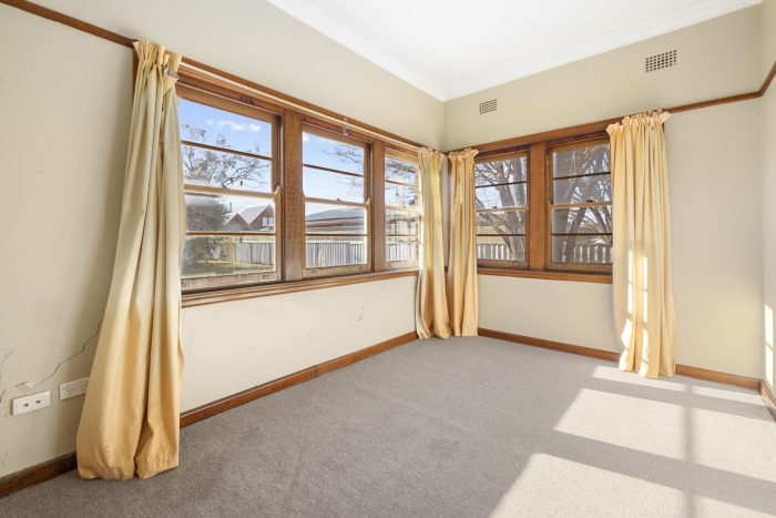 152512455__1750722215-22967-3-web-or-mls-92QueenSt-3