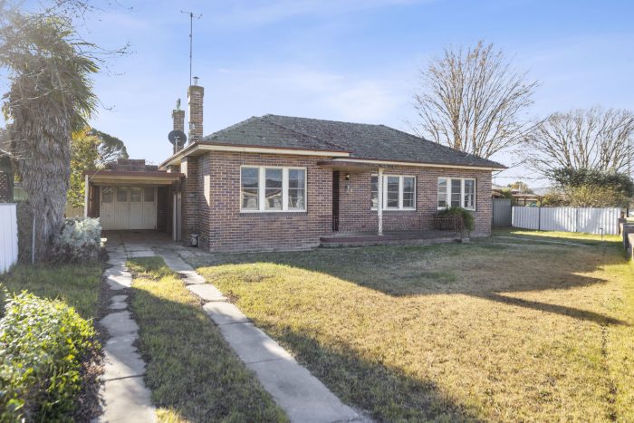 152512462__1750722222-23103-10-web-or-mls-92QueenSt-10