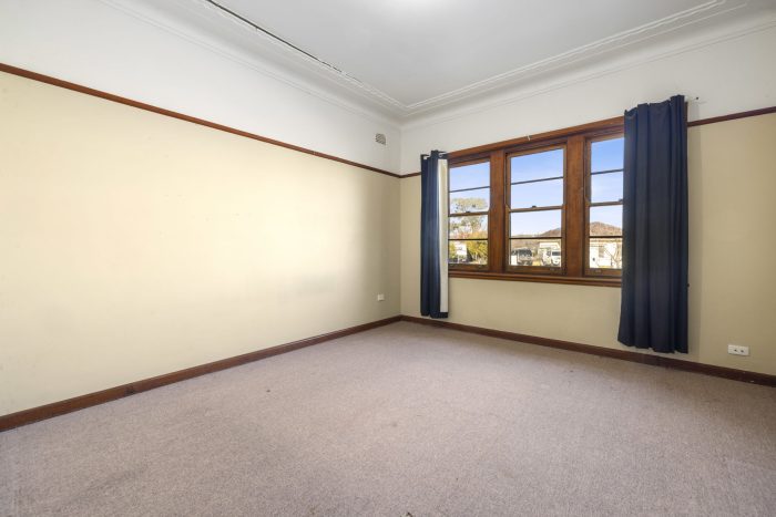 152512539__1750722225-32224-12-web-or-mls-92QueenSt-12