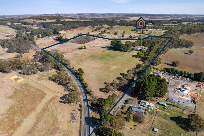 154934963__1752112543-49760-19-web-or-mls-SM-Drone-31-Anderson-Rd-1