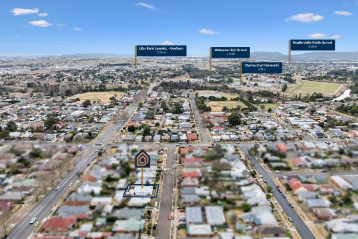 156450073__1753230082-36796-7-web-or-mls-SM-Drone-36-Park-St-1