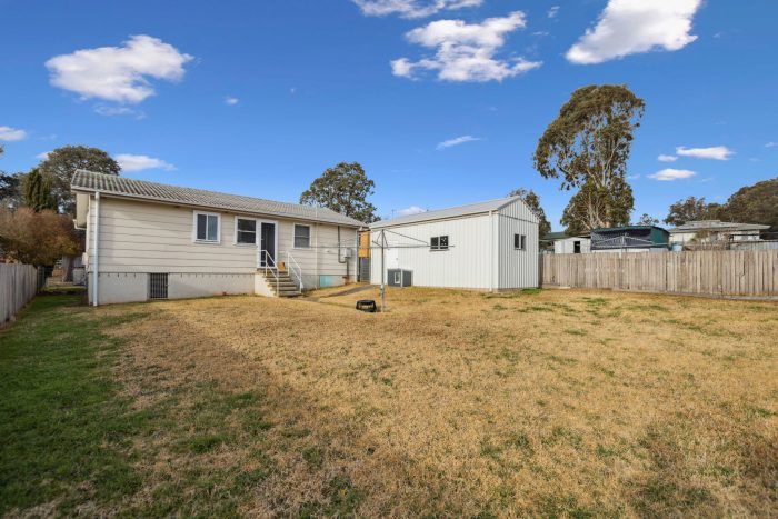 157193789__1753750288-33956-10-web-or-mls-4-Woodward-St-10