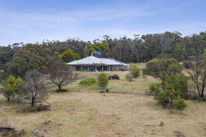 159763955__1755498890-84499-21-web-or-mls-Drone-411-Red-Hills-Rd-4