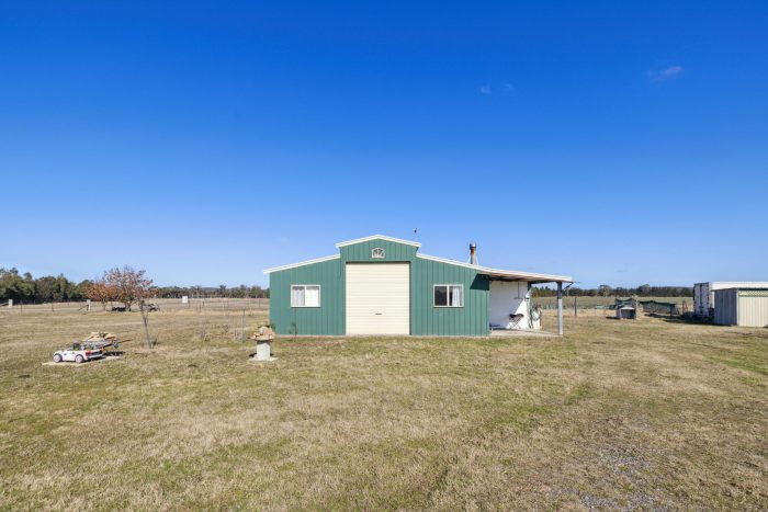 162649088__1757373517-23468-12-web-or-mls-288-Fernleigh-Cl-1