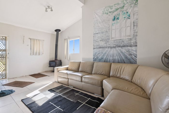 162649178__1757373523-23547-16-web-or-mls-288-Fernleigh-Cl-5