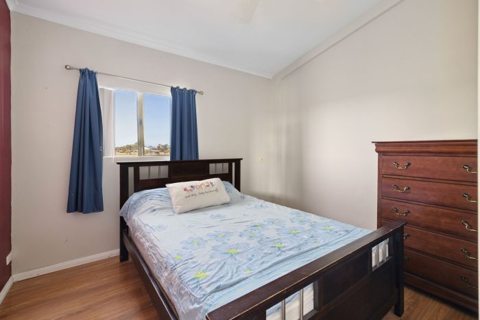 162649198__1757373527-35611-18-web-or-mls-288-Fernleigh-Cl-7