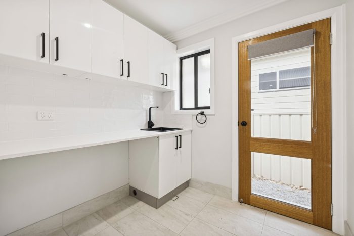 162749810__1757393396-92244-5-web-or-mls-71-Victoria-St-5
