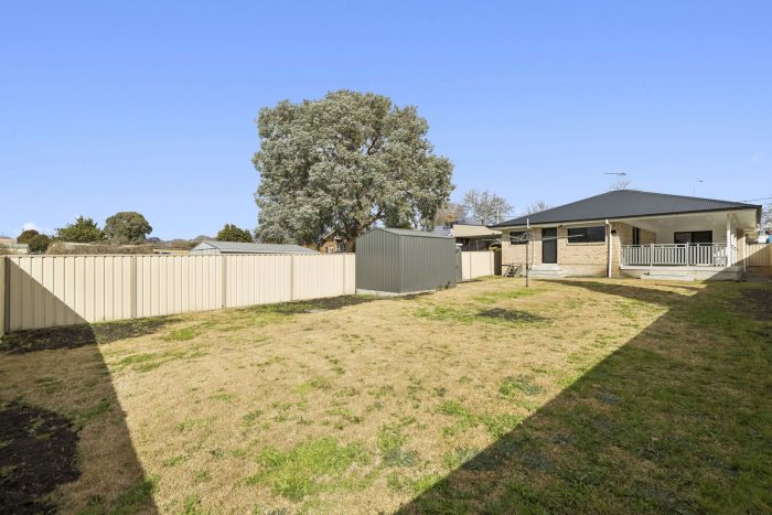 162749905__1757393419-91108-14-web-or-mls-71-Victoria-St-14