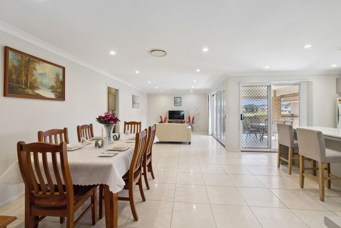 163814786__1758064519-22150-3-web-or-mls-13-kavanagh-St-3