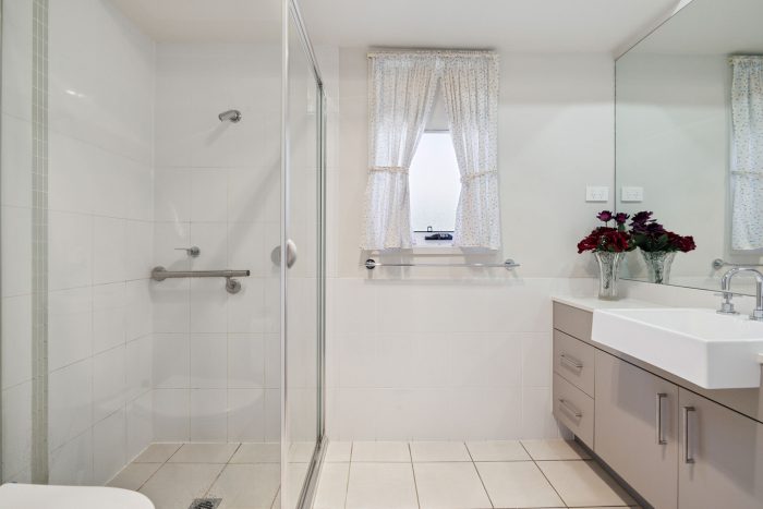 163814810__1758064527-22161-8-web-or-mls-13-kavanagh-St-8