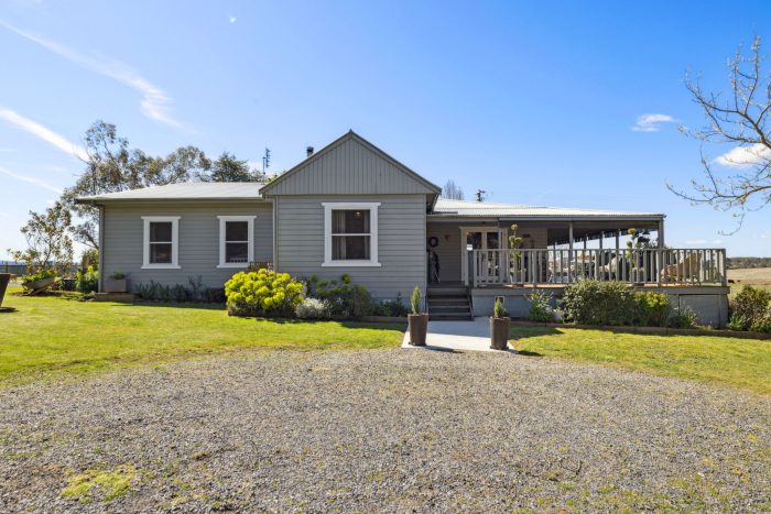164933467__1758674175-47310-2-web-or-mls-291-Chapmans-Ln-2
