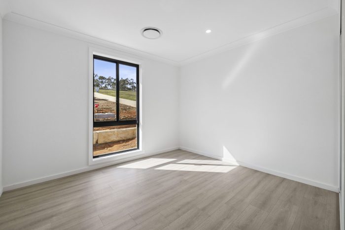 165019542__1758695046-102675-12-web-or-mls-17-Snowgums-Dr-12