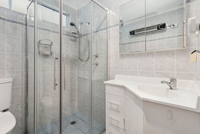 166754776__1759794886-46312-11-web-or-mls-32-Chisholm-St-11