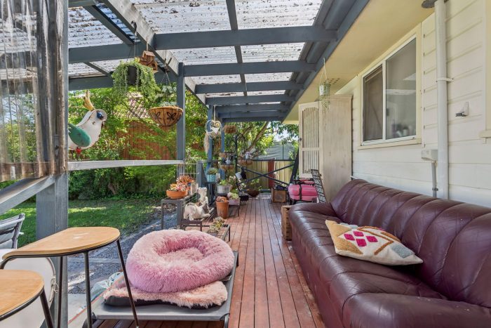 167063920__1759899734-83190-6-web-or-mls-182-Addison-St-6