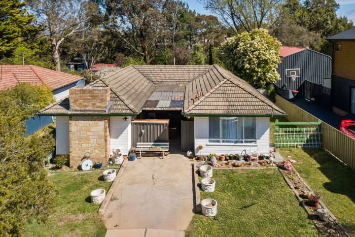 167063925__1759899738-96160-8-web-or-mls-Drone-182-Addison-St-1