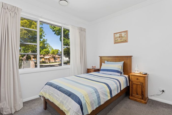 168673728__1760911942-15995-1-web-or-mls-1-37-Elizabeth-St-1