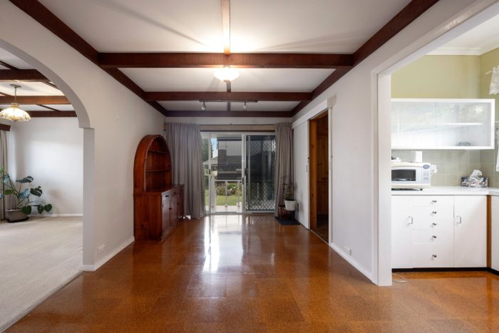 172227665__1762126350-42134-13-web-or-mls-8-Princes-Ave-13