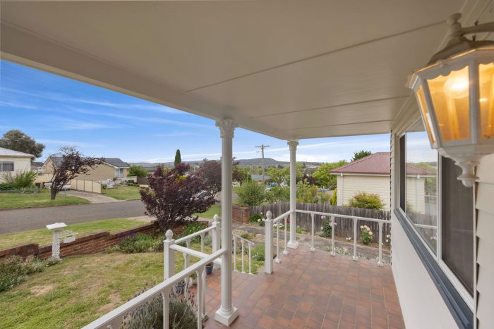 172227734__1762126356-42066-16-web-or-mls-8-Princes-Ave-16