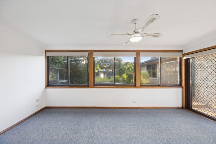 173475321__1762398630-76699-10-web-or-mls-20-Edward-St-10