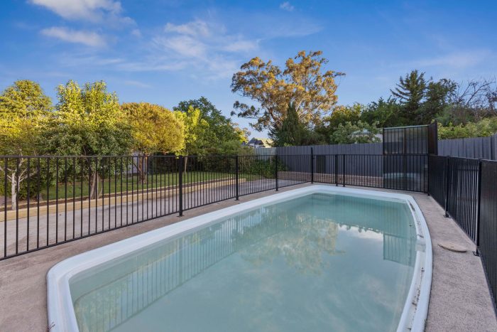 173475362__1762398633-63700-12-web-or-mls-20-Edward-St-12