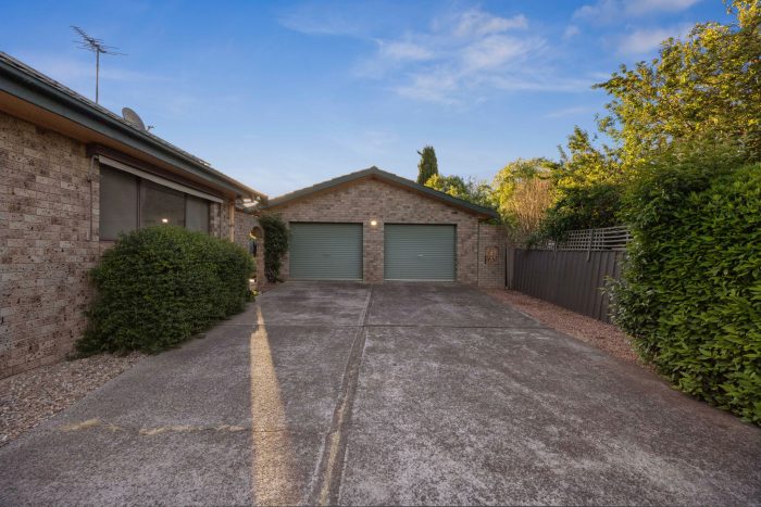 173475388__1762398638-63557-15-web-or-mls-20-Edward-St-15