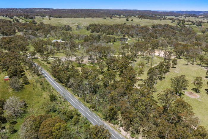 174799707__1763072379-15683-7-web-or-mls-1969-Wombeyan-Caves-Rd-7