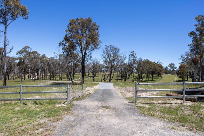 174799719__1763072392-28551-15-web-or-mls-1969-Wombeyan-Caves-Rd-15