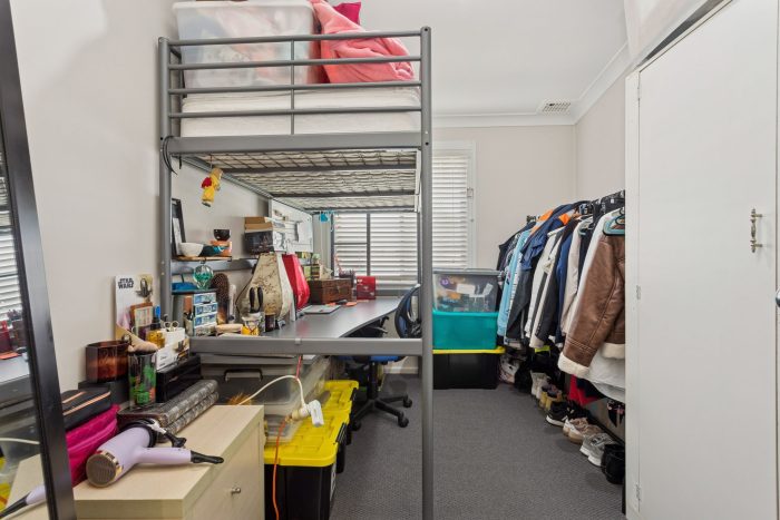 175166928__1763347328-76189-4-web-or-mls-16-Meehan-St-4