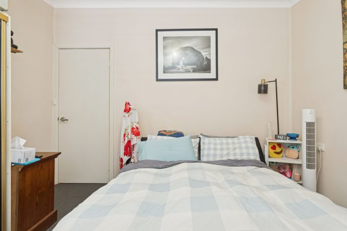 175166930__1763347329-76429-5-web-or-mls-16-Meehan-St-5