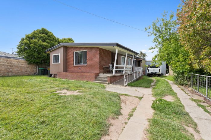 175166997__1763347339-76244-11-web-or-mls-16-Meehan-St-11