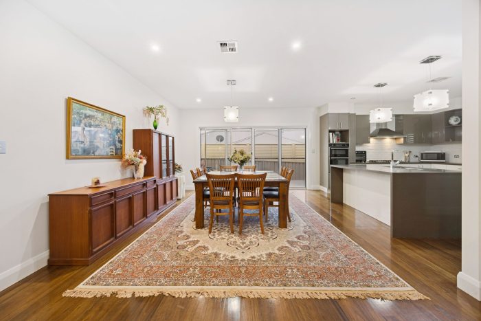 177677269__1764623647-7812-6-web-or-mls-4-Fraser-Cl-6