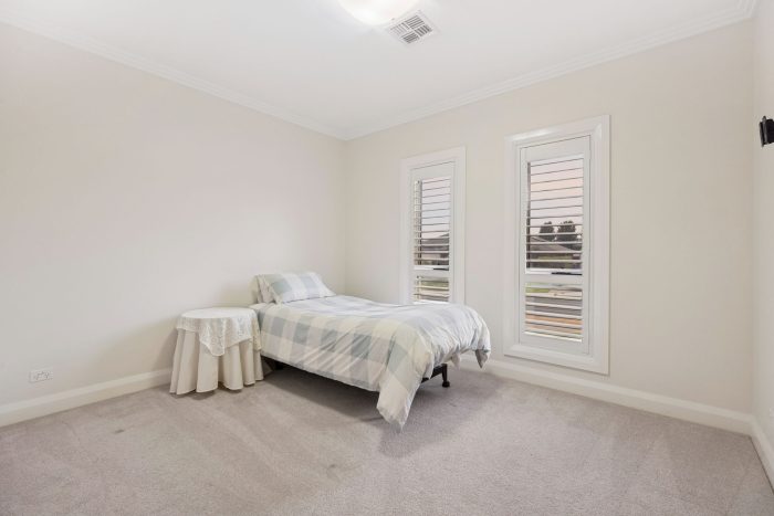 177677335__1764623657-7676-13-web-or-mls-4-Fraser-Cl-13