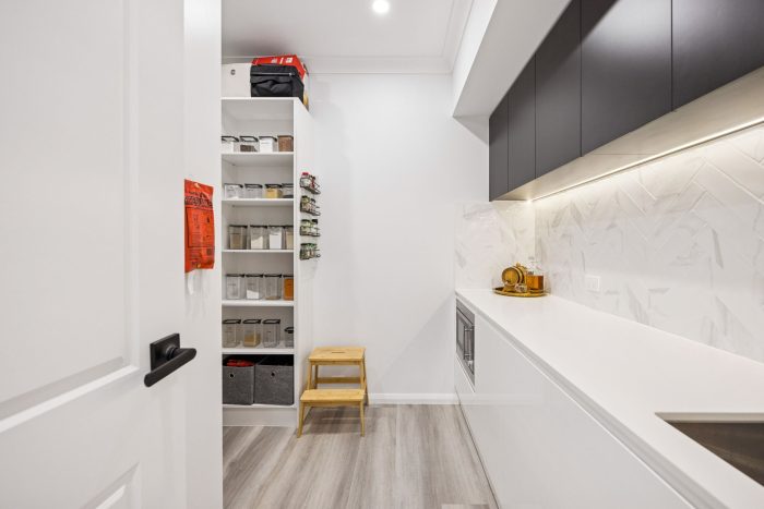 178915770__1765236945-41846-27-web-or-mls-3-Southdown-Rd-26