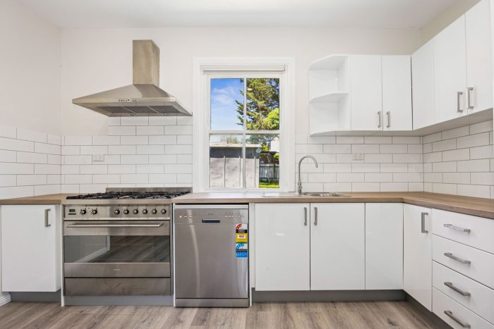 2-web-or-mls-42-Faithful-St-2