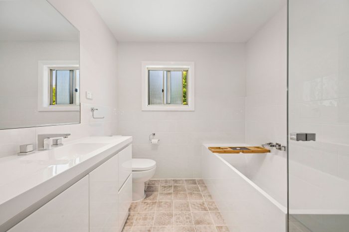 5-web-or-mls-42-Faithful-St-5